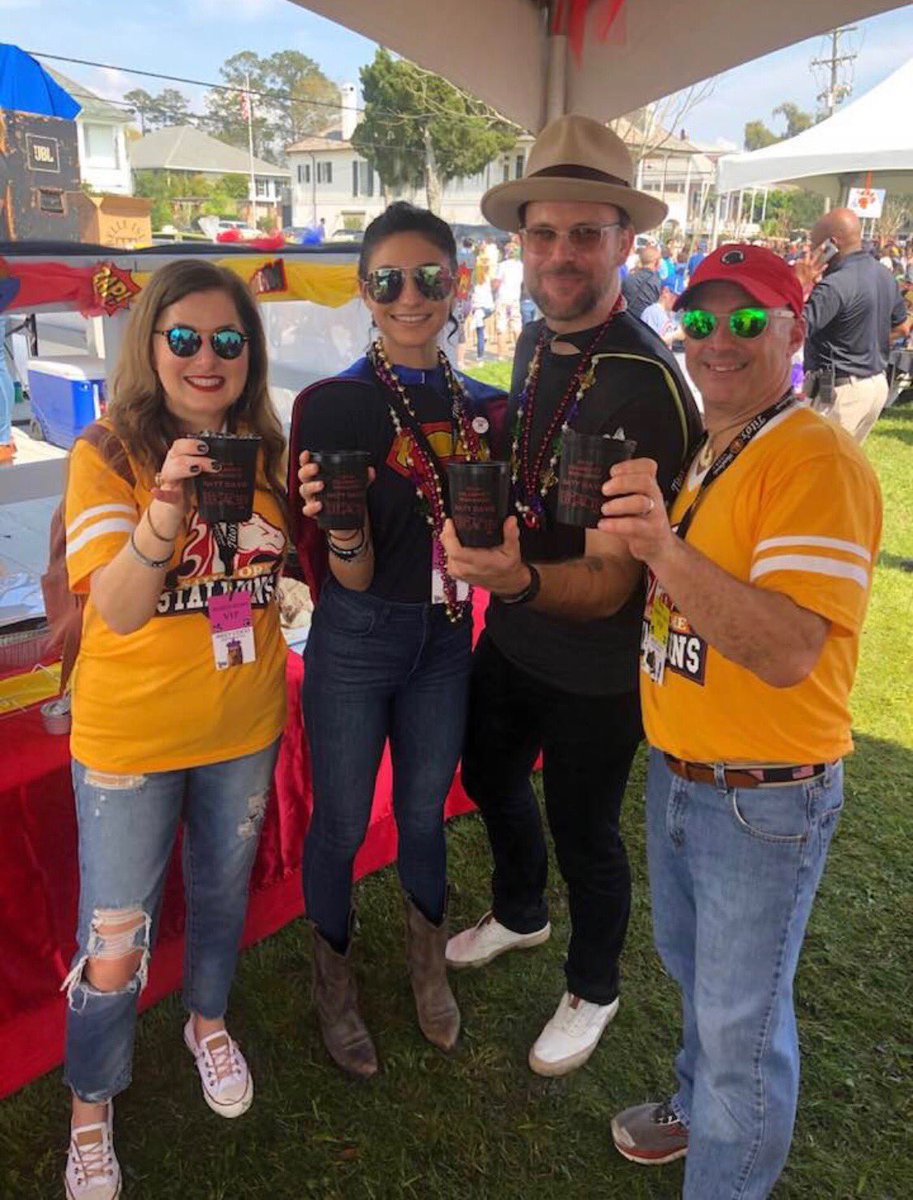 Yay! We’re happy that you like the shirts ⁦<a href="/ImMatthew_Davis/">ً</a>⁩ &amp; ⁦@ImKileyDavis⁩! Thanks ⁦<a href="/bsome/">Bob Somerhalder</a>⁩ &amp; ⁦<a href="/denasomerhalder/">Dena Somerhalder</a>⁩ for supporting as always! #legacies #thealleyatmysticgrill #mardepaws #mysticgrill