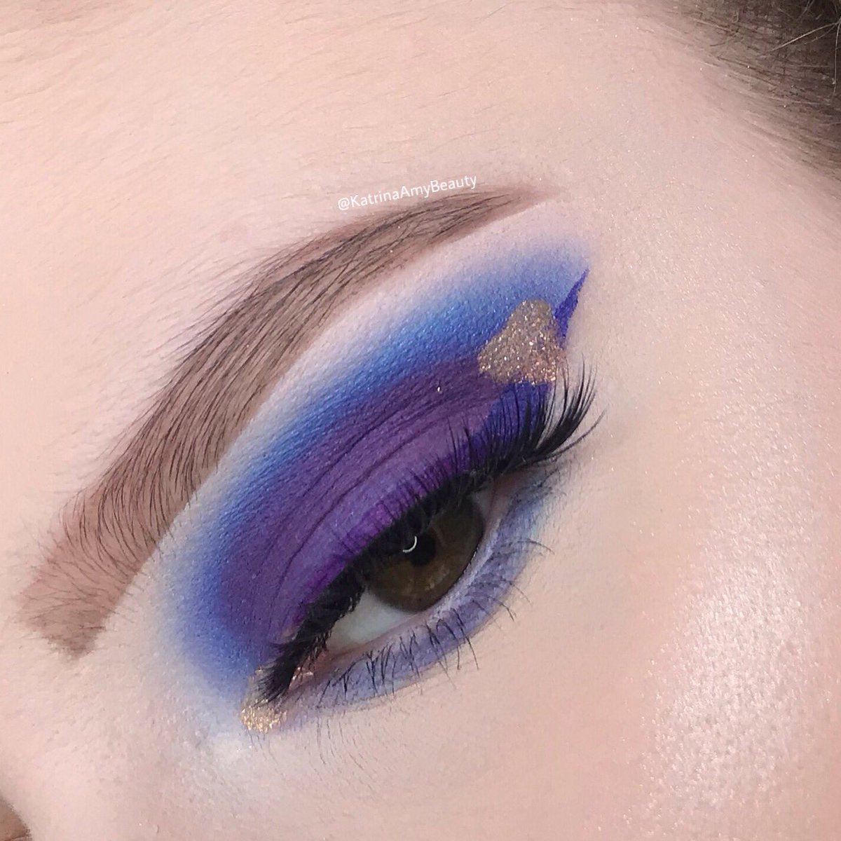 KatrinaAmyBeaut's tweet photo. This cute little heart look I did!!! @norvina1 

Hope you love it xx

https://t.co/mqCDxioRD0

Xxx https://t.co/FyXL4zmHQK