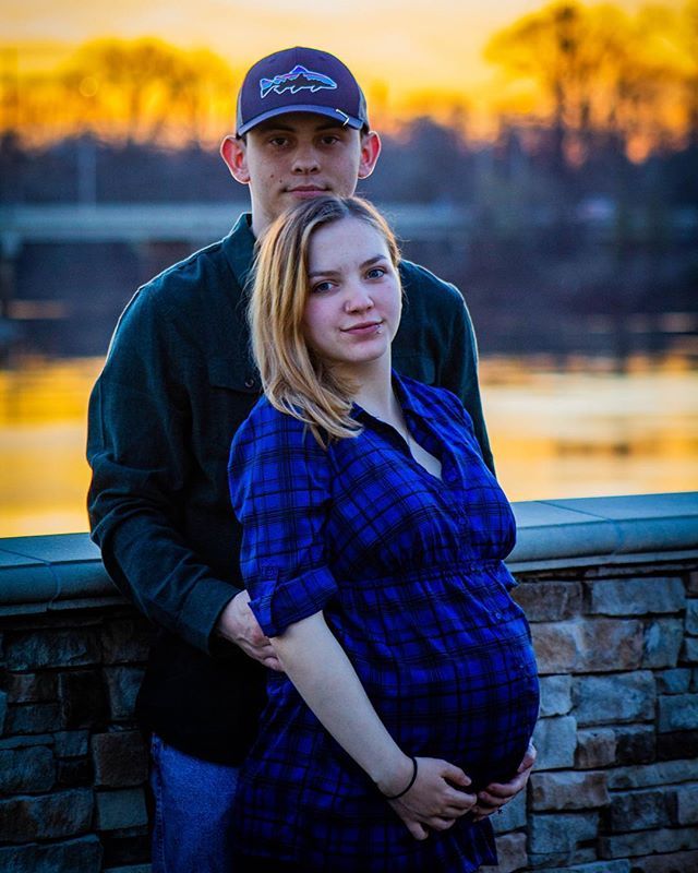 shane_clements's tweet photo. Waiting for little Ms. Jackie to get here. 
#family #grandbaby #photography #maternityphotography #maternityphotoshoot #canon #proudpapa https://t.co/QWvBVVuuQN https://t.co/jUGF5Mav8L