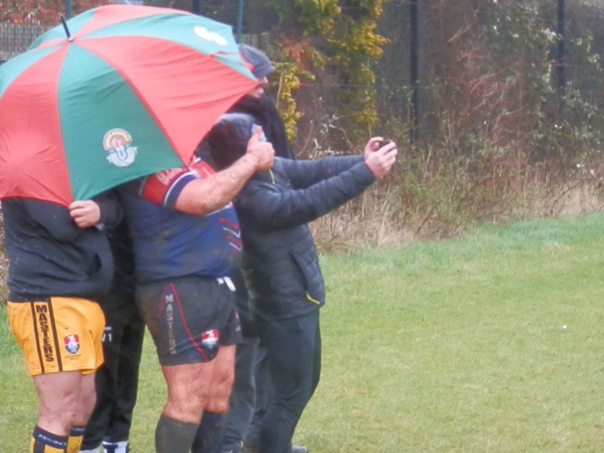 MethleyMasters's tweet photo. Few pics from our game today with our good mates, Hull Masters. Muddy conditions but was fun throughout https://t.co/IlnkfyD10j