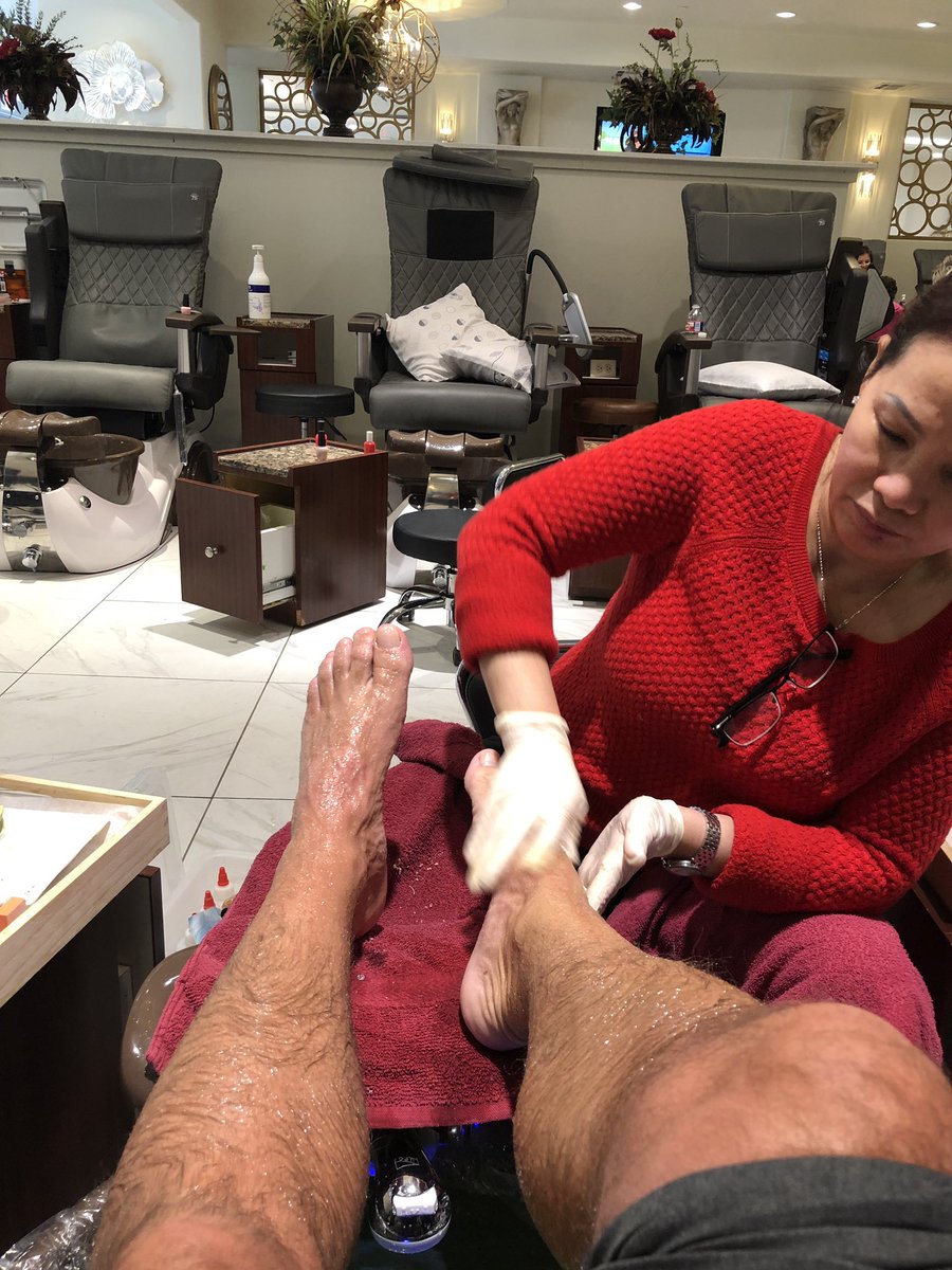 craigsmithtx's tweet image. Soooo relaxing 🙃 #castlenailspa #mockingbirdstation #dallastexas