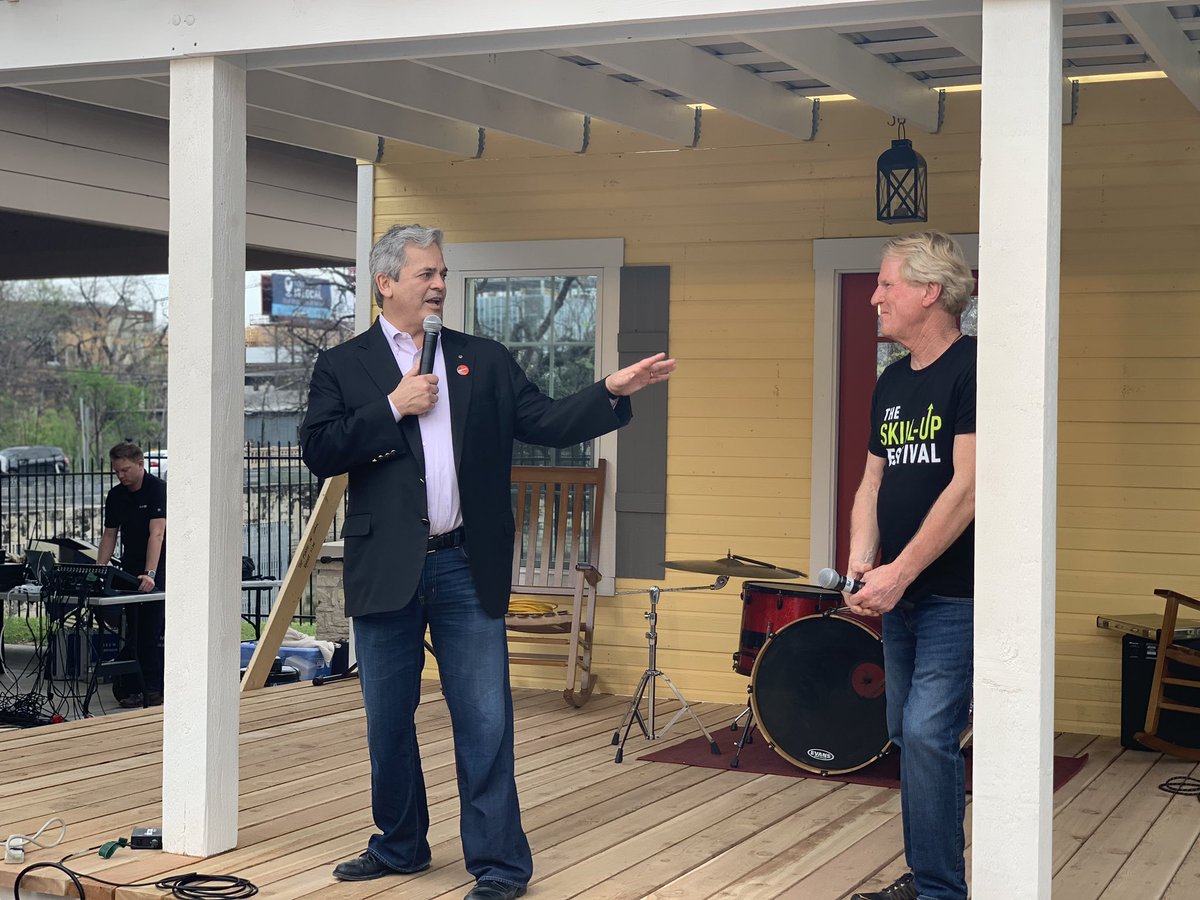 royspence's tweet photo. Such an honor to have my friend, neighbor, and the leader of Austin, Texas -- @MayorAdler. Glad to have him on America's Front Porch with @accdistrict and the @PromiseLandPrjt during #SXSW. #PromiselandProject #SkillUp https://t.co/nxKCUXiF0K