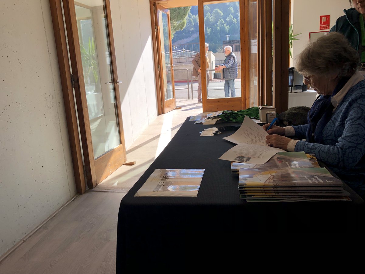 RicardMoren's tweet photo. @Micropobles @ICTA_UAB @EscoladeTuixent @LIGIT_UAB @UABBarcelona @Geografia_UAB @RecerCaixa @ACUPcatalunya Today, apart from #UAB researchers presenting the #Hamlets project, William Berthomier (CNRS) presented a French study too.
The #GISASH is focused on #Catalonia #Spain, but it includes data on #EasternPyrenees, #France, #NorthernIreland #UK & #Ireland.
See https://t.co/fod9N0mV3d https://t.co/23LlcsV5OH