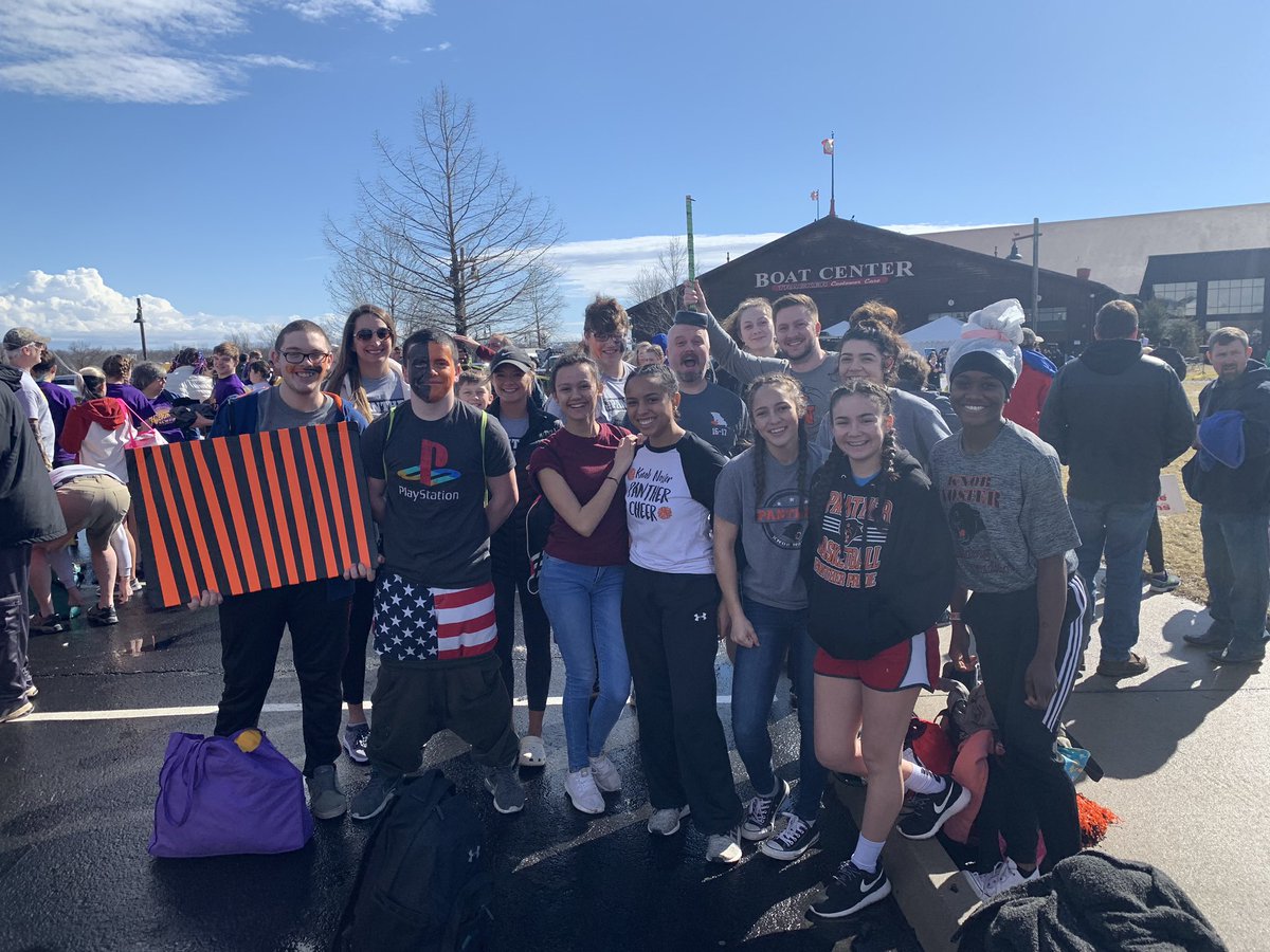 KnobNosterHoops's tweet photo. @KnobNosterHS Student Senate had a blast yesterday at the @SpecialOlympics Polar Plunge.  Raising over $2,000 for a little cold was worth it! #KNPantherPride https://t.co/nSjIZmsELI