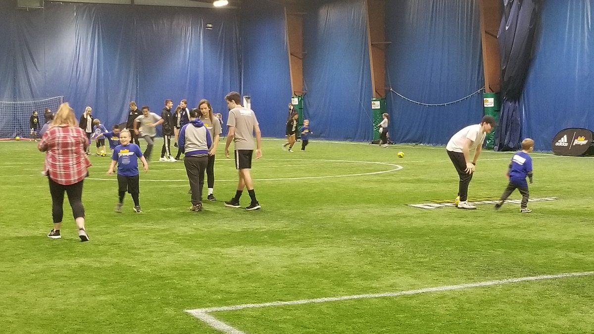 IN_TOPSoccer's tweet photo. @IndyPremierSC @IN_TOPSoccer program in full swing. Amazing atmosphere! #LoveTOPSoccer https://t.co/47NJ5jfF6n