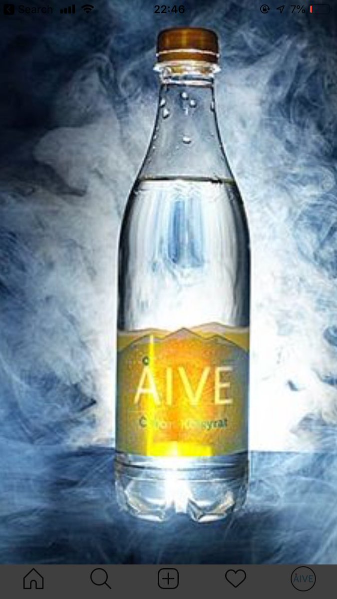 AiveWater's tweet photo. Pure water from the Arctic Circle + natural lemon flavouring + light carbonation = Åive Citron. https://t.co/Jhz3ZxUT62