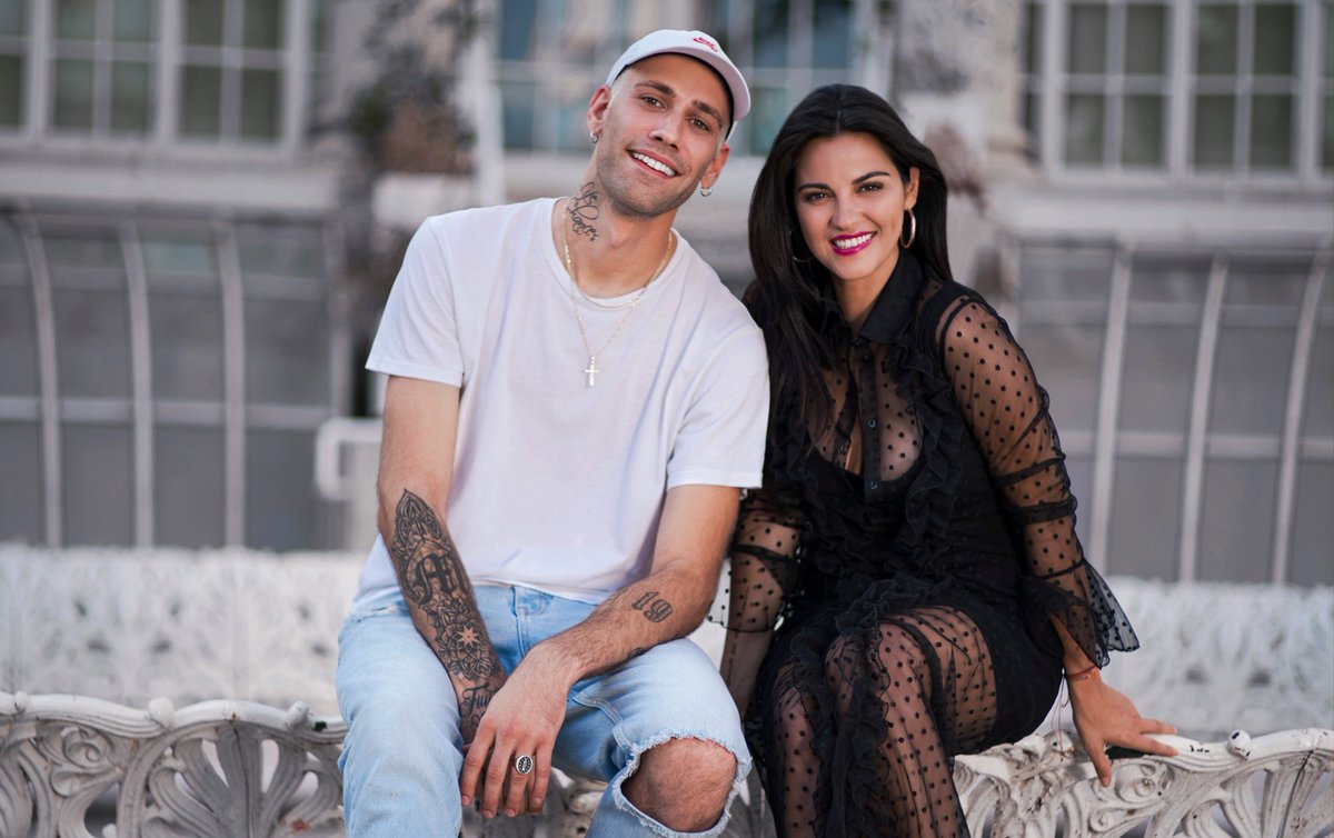 warnermusicmex's tweet photo. ¿Qué tal el nuevo video de @MaiteOficial ft. @MRRAINOFFICIAL para continuar disfrutando del fin de semana? Dale play a #Roma en @YouTubeMexico 🗺💗
▶️ https://t.co/CTNQ9qHBt6 https://t.co/KDGw10DHgU