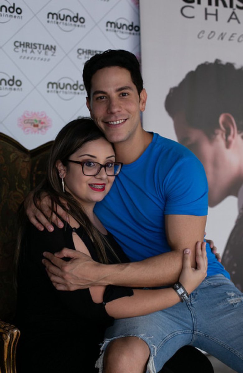 mariliamunhoz25's tweet photo. Si quieres huir, yo iré contigo
cuando triste estés, te abrazaré
Al final del día verás que unidos,
Brillaremos en la oscuridad... Sigueme y yo te seguiré #TeamPollitos https://t.co/bp4fM4z0wJ