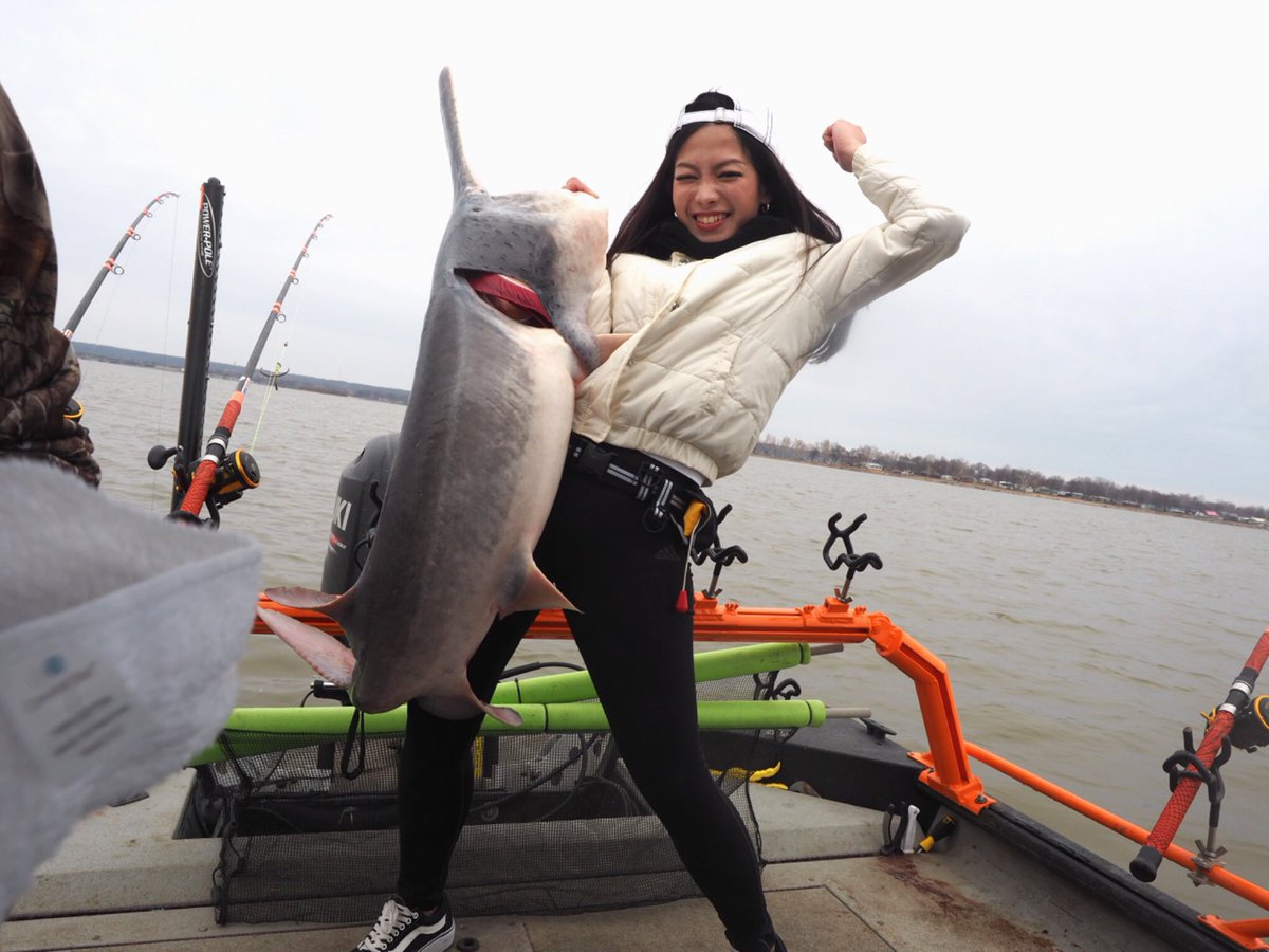 マルコス 釣り名人への道 はるばるオクラホマまで飛んでよかったー どえらい怪魚ちゃん ただただ重たいwww 釣り 釣りガール マルコス 怪魚 Okulahoma