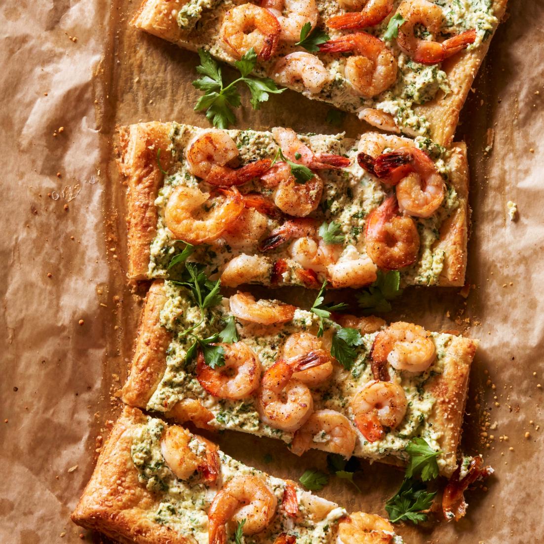 fabioviviani's tweet photo. Want to level up your snack game like 1000 times?! Say hello to my Roasted Garlic Ricotta Herb Shrimp Tarts !! 😎🔥🦐
You're welcome 👌
#30MinutesItalian #cookbook #amazonbooks #FancySnacks #ShrimpTarts #Boom https://t.co/iSYB0F4af2