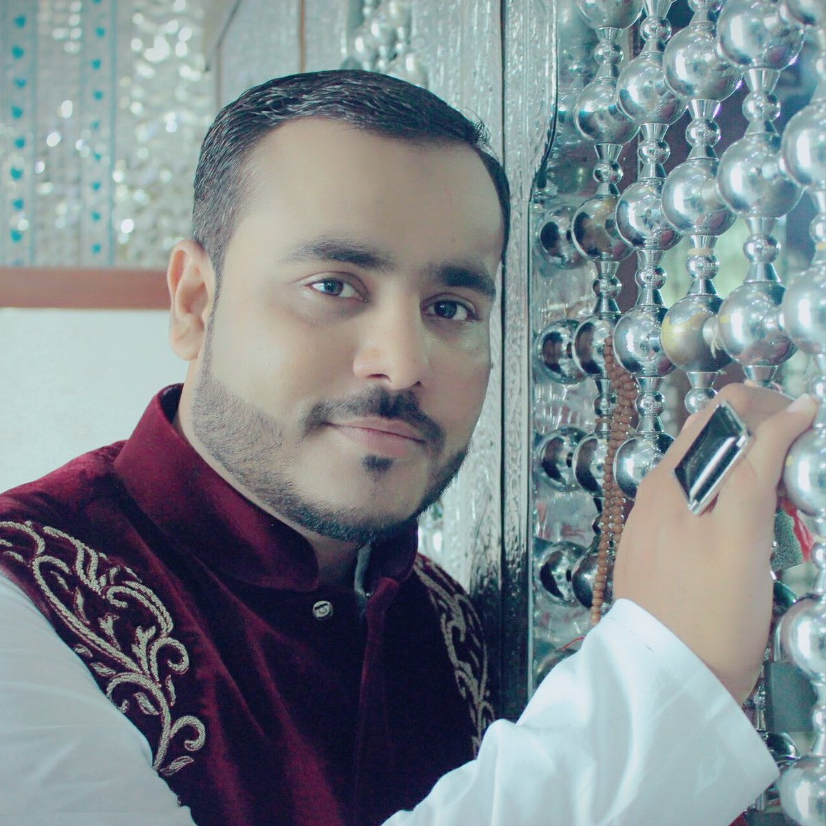 AliMehdi2016's tweet photo. #NewProfilePic https://t.co/GJxCYR9db0