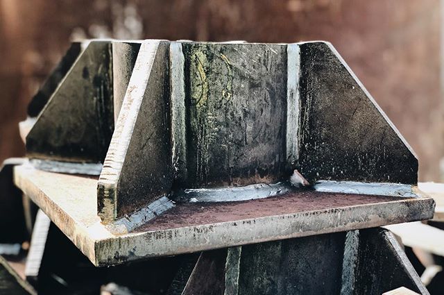 leGordeau's tweet photo. .... tossin’ the cap! #foundations #construction #workingsite #colourphotography #picoftheday #pictureoftheday #shotoniphone https://t.co/T4qhApwAXR