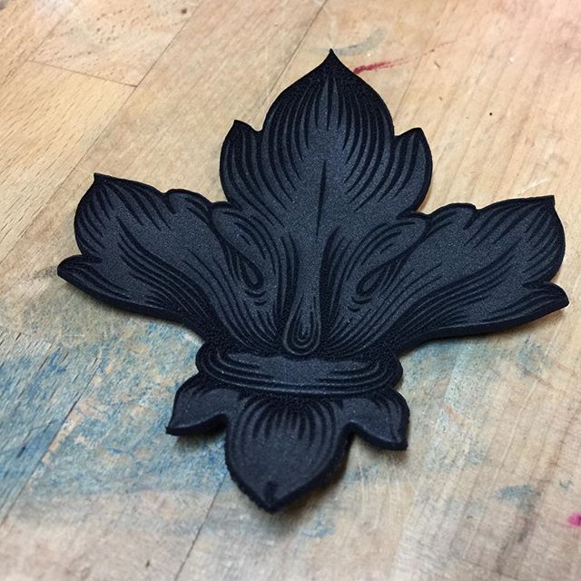 MakerLabNW's tweet photo. Laser engraved craft foam, y’all! Imagine the possibilities! #nextlevelcosplay #cosplay #craftfoam #craftfoamarmor #makerlabnw https://t.co/DwWPfHlBRM