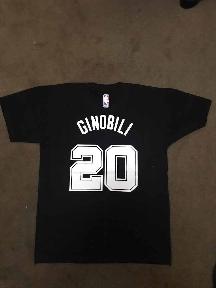 InfoManu's tweet photo. SORTEO!
Esta remera de algodón de Manu será de algunos de ustedes gracias a @NBAEnLinea_ que la regaló para sortearla. 

Para participar es con RT y sigan a @NBAEnLinea_ que además tiene toda la actualidad NBA. Recomendado para estar al día! 

Gracias amig@s!!  Los queremos. https://t.co/INL7B2GQcE