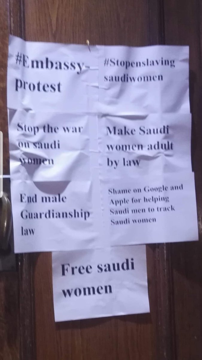 ProtestEmbassy's tweet photo. Tonight we sent the Saudi embassy in Sweden a clear message to the Saudi regim.
#Embassyprotest #Stopenslavingsaudiwomen #endmaleguardianship @amani_aal @OmaimaAlnajjar @SarahAlOxoxo @Timrasmussen7 @WM_Global @Justice4SaudiW @lemonallemon @nourahfa313 @WCFSW https://t.co/5Dnidd3OOP