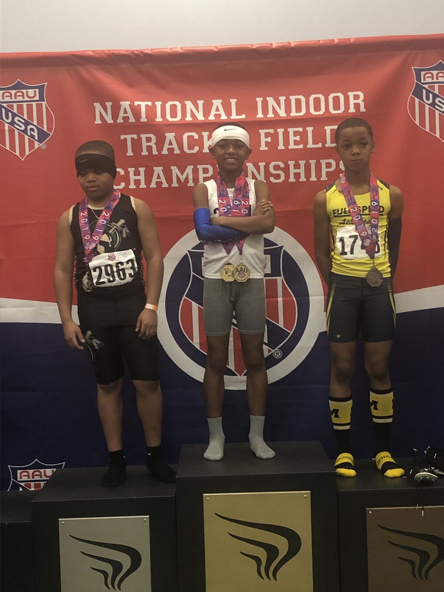 PattersonJamey's tweet photo. SC’s Jamey Patterson II becomes 2019 AAU National Champion in 60m and 200m sprint events.
🥇🥇.@LouatTheState @scmilesplitus @katiewbarber @PontiacElem @WACHFraendy #AAUNationals https://t.co/PW7S12zoMr