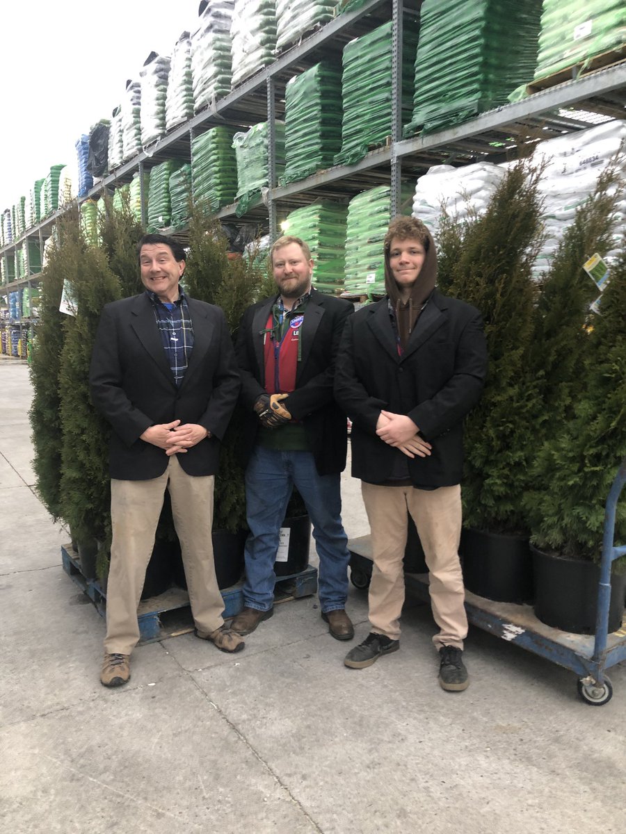 natranger2016's tweet photo. Our love and care of plants @store579mo is a formal affair! @0579LNSBrandon @DSSummerShine https://t.co/lVw1lYVtf6
