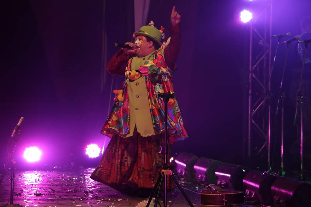Mundo_Carnaval's tweet photo. #MCFallos | #LaTrasnochada, primer premio de #Murgas, en su paso por el #TeatroDeVerano https://t.co/3wewVIgVO4