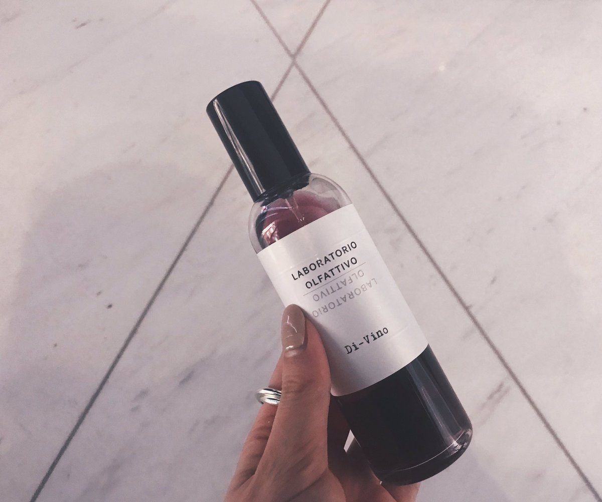 Nose Shop ノーズショップ 香水のセレクトショップ Op Twitter Laboratorio Olfattivo Di Vino 赤ワイン 甘いバニラとワインの樽のようなウッドに カシスやラズベリーが華やかに香るルームフレグランス お腹も心も満たされそうなジューシーな香りです