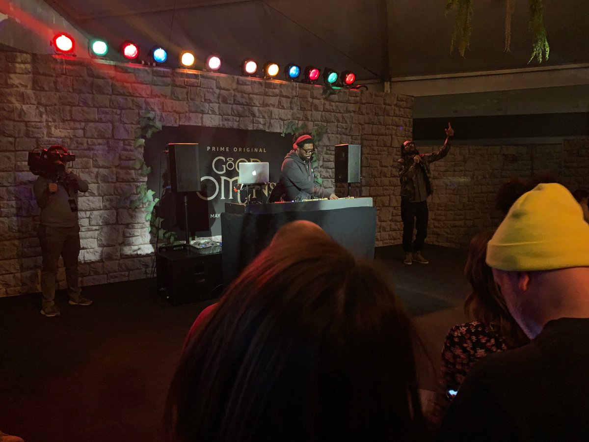 bbatsell's tweet image. Some days, SXSW, you aight. Had a great time all weekend at @voxmediainc’s The Deep End and capped it with @DanDeacon &amp;amp; @questlove. It took APD to shut him down :(