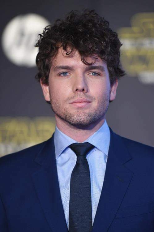 Hoy es el cumpleaños del hermano menor de taylor  Happy Birthday Austin Swift 