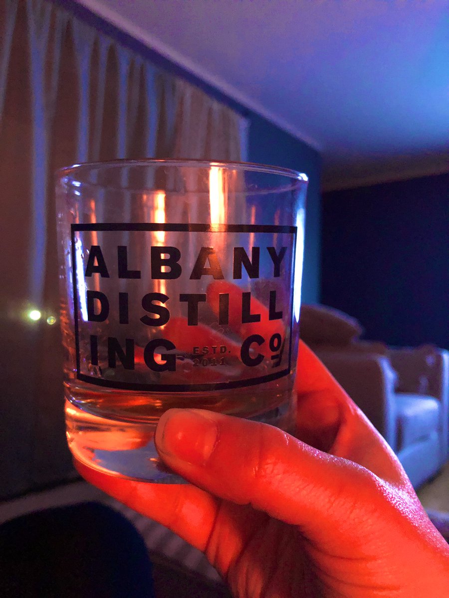 ccoons37's tweet photo. @NanisIced @AlbDistCo Lent never tasted so good 🥃 #cheers #beerfree #nightcap #SundayThoughts https://t.co/iQb3Om58CS