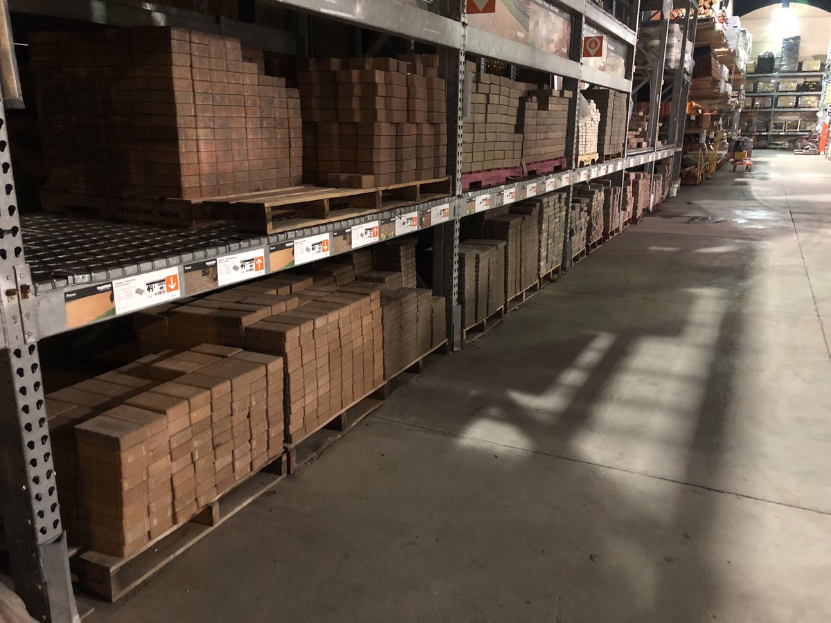 OrangeLiving10's tweet photo. Daaaaaang! That’s a fine lookin brick wall! Recovery team on point at 405!  Great job team! #teamg3 #springreadiness #bringonspring #puttinginwork #hardwork #outdoorliving #wegotitall #LETSDOTHIS https://t.co/1lXQhZDiyZ