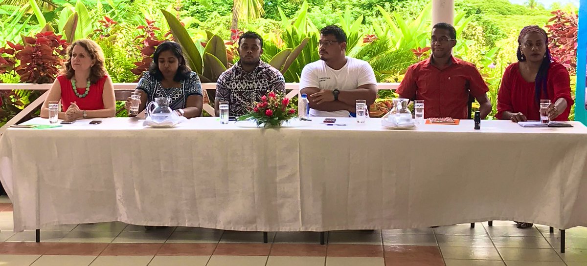 ukinfiji's tweet photo. Today with the support of @spc_cps we are proud to host young leaders from across Pacific #Commonwealth countries to celebrate pacific culture, faith &amp; values that link to human rights. 

Empowering the youths is at the heart of the #Commonwealth. 

#ConnectedCommonwealth https://t.co/Hd1mXuBgah
