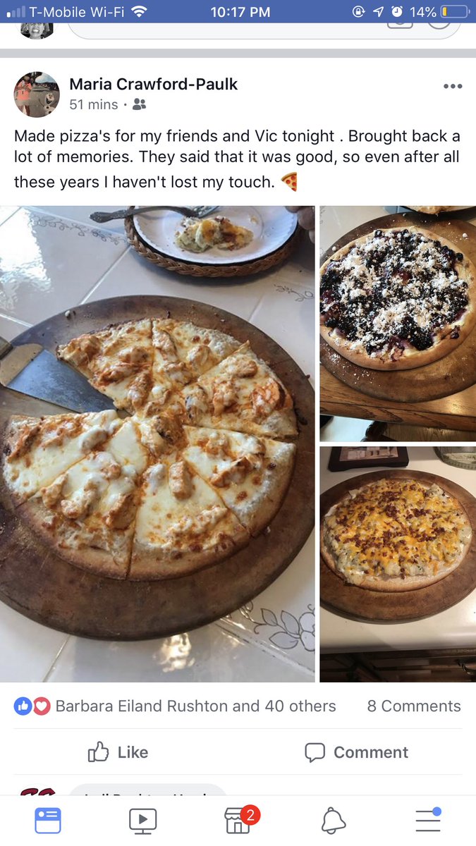 c_paige22's tweet photo. RT if Ria from Rias Pizza should open back up https://t.co/V5zcEdXEOA