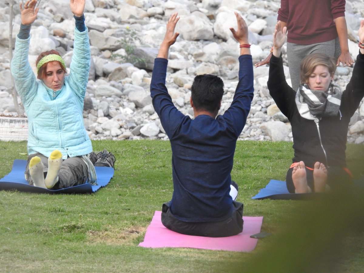 RysRetreats's tweet photo. We can not guarantee that yoga retreat in Rishikesh at #rishikeshyogaretreats will make you a perfect yogi, but we know this retreat will add many rays of sunshine to your life.
#yogaretreats #himalyanretreats #mountainyoga #camping https://t.co/XtAccYSAli