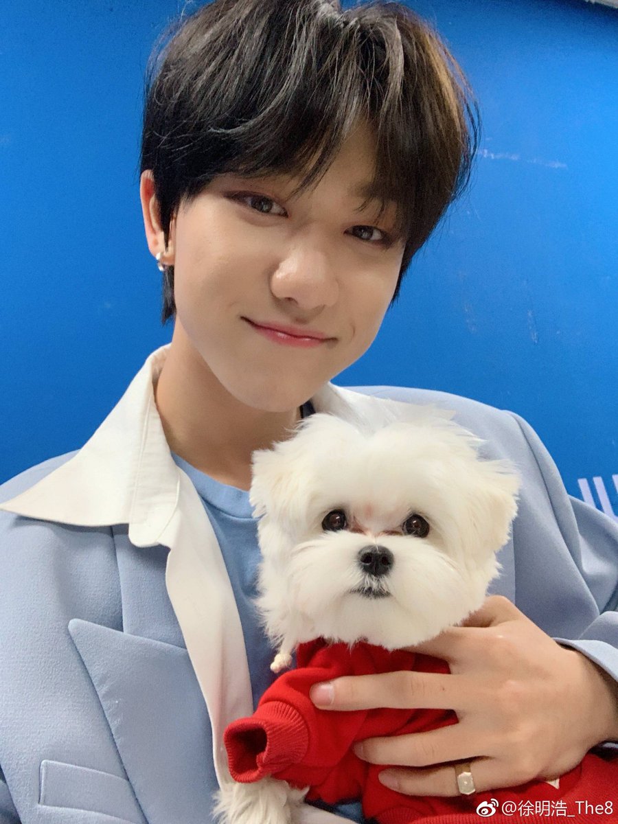 itsXU_PH's tweet photo. [UPDATE] 190311 THE8's Weibo update with Bookkeu!
© 徐明浩_The8 on Weibo
#디에잇 #THE8 #세븐틴 #SEVENTEEN #부끄 #BOOKEU https://t.co/16ghh8HmgF