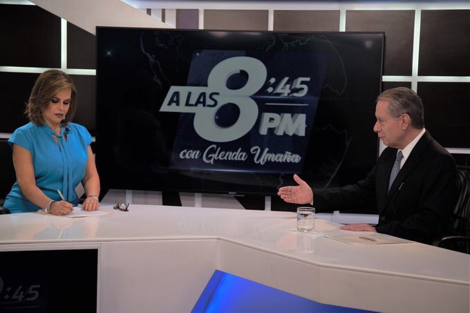 glendaumanah's tweet photo. En este momento conversamos con #JorgeBriz Presidente Cámara de Comercio #Gutemala: “cada mes las 8,500 empresas gastan entre el 8 y el 15% del presupuesto en seguridad” https://t.co/MPSJQ9x3AY https://t.co/9ZJDDwOlYR