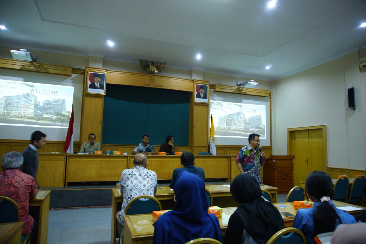 tipUGM's tweet photo. Pada tanggal 4 Maret 2019 bertepatan dengan acara Kick-Off praktikum semester genap T.A 2018/2019 , DTIP mengundang PT. Aneka Gas Industri untuk memberikan materi terkait Safety dan Aplikasi Gas di Industri https://t.co/ikrWjetPMs