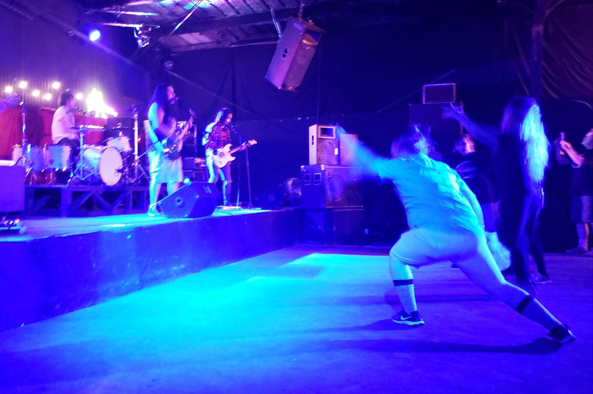 ellexx09's tweet photo. Had a great time watching @SayGoodnightTX preform great first time photographing a gig😊 @okaygreatband supporting in the crowd....these are only a few I shot with my phone...hence poor quality!!💙 https://t.co/FZyTLaI6C5
