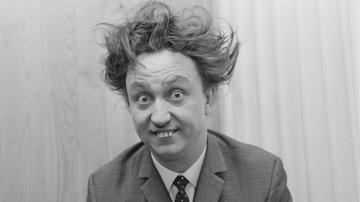 Remembering Comedy Legend Sir Ken Dodd who died a year. ago today.There will never be another like him ❤️ #KenDodd #KnottyAsh