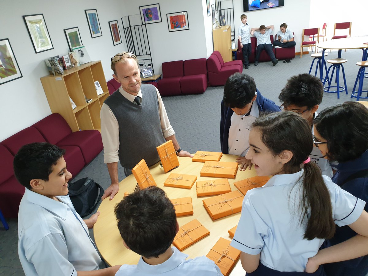 UptownLibrary's tweet image. Blind Date with a Book!
Students choose a mystery book, read it, and then meet to share their discoveries.
It&apos;s a great way to encourage kids to broaden their reading &amp;amp; try something different.
#Library @UptownSecondary @UTS_Principal @UTS_Sec_English 
@taaleem @uptownschooldxb