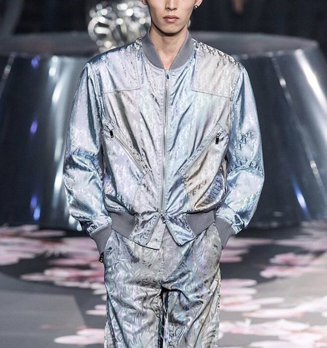 Dior Pre FW19 #FW19 #Dior #DiorHomme ift.tt/2UweOro