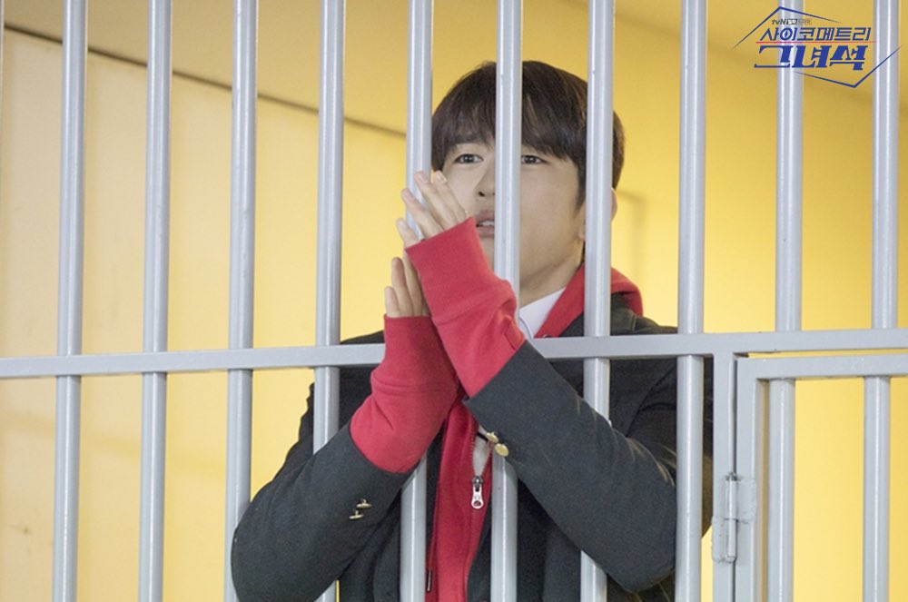 D1WqDYVUwAI00Mf.jpg:orig