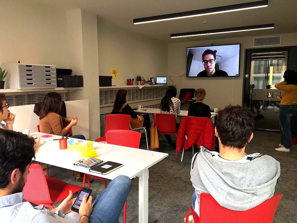 Abbas4khtar's tweet image. RT @uxerschool: 🥊 ¡Menuda semana nos espera! El equipazo de #UXERS de nuestro #UXBootcamp #Barcelona comienza el #DesignSprint con el reto &quot;cómo hacer crecer nuestra #comunidad y mantener a los miembros activos&quot; ¡A por ello! 💪
▪️
#UX #UI #UXdesign #U…