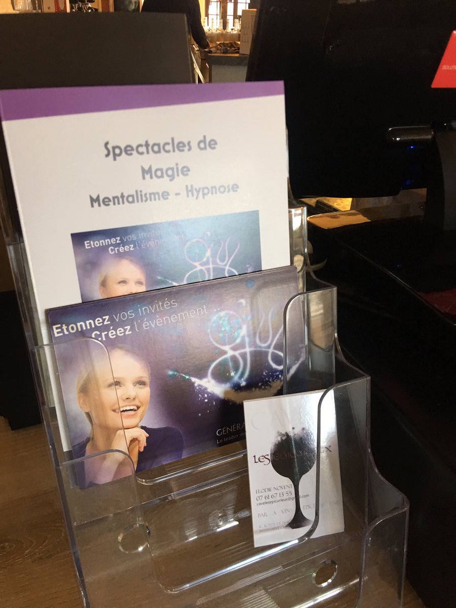 GSMagie's tweet photo. Quand, à l’issue de la prestation, le restaurant dans lequel on intervient nous demande nos flyers et les pose immédiatement à la vue de ses clients 
Merci aux  Terrasses du Rozay à Condrieu https://t.co/E6YYwymsQj
