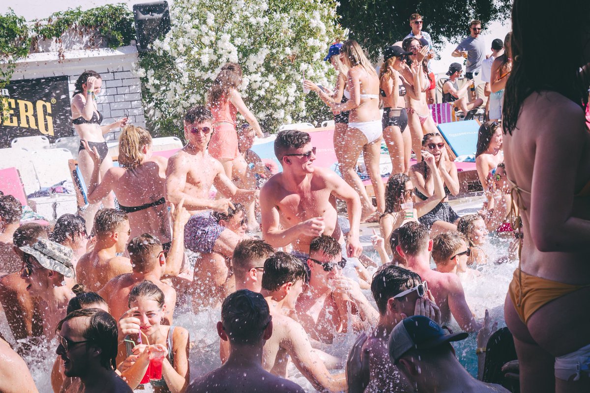 Like for the Baywatch pool party.
Retweet for the champagne spray pool party.
<a href="/PartyHardKavos/">Kavos 2019</a> #AREYOUREADY #kavos2019