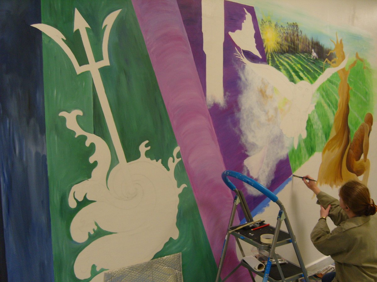 LibraryThornden's tweet photo. Sally @AnimalArtistBiz has started work on the mural outside the library @ThorndenSchool - it's going to look great.  Some students will be helping her with the painting this week. https://t.co/5zH0QukNct