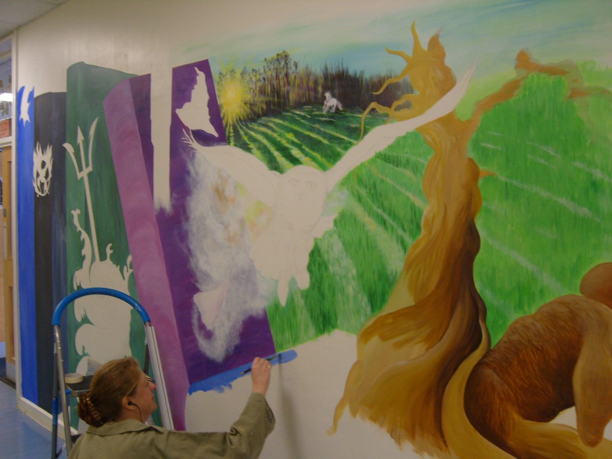 LibraryThornden's tweet photo. Sally @AnimalArtistBiz has started work on the mural outside the library @ThorndenSchool - it's going to look great.  Some students will be helping her with the painting this week. https://t.co/5zH0QukNct
