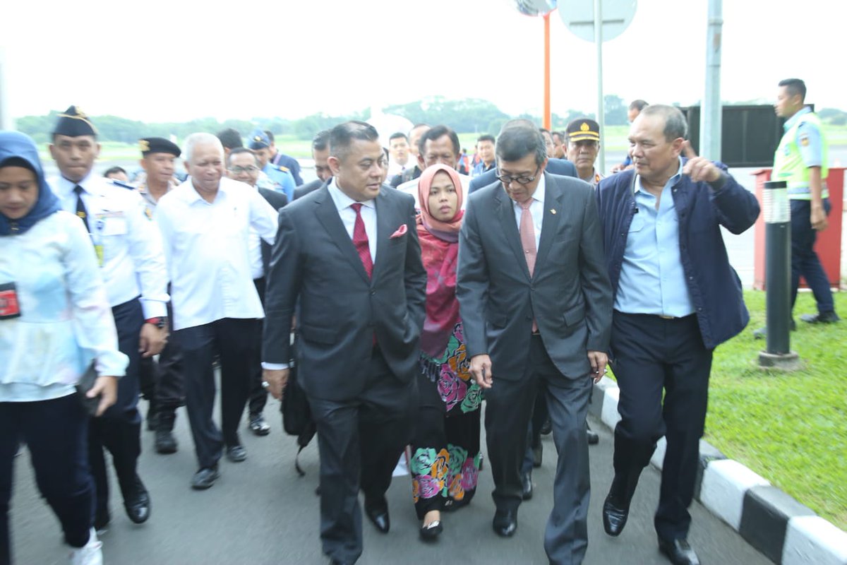 Sore Rekanaker , 
Hari ini Dirjen <a href="/binapenta/">Binapenta & PKK</a> Maruli A. Hasoloan turut mendampingi dalam proses pemulangan Pekerja Migran Siti Aisyah di Bandara Halim Perdana Kusuma Jakarta (11/3).