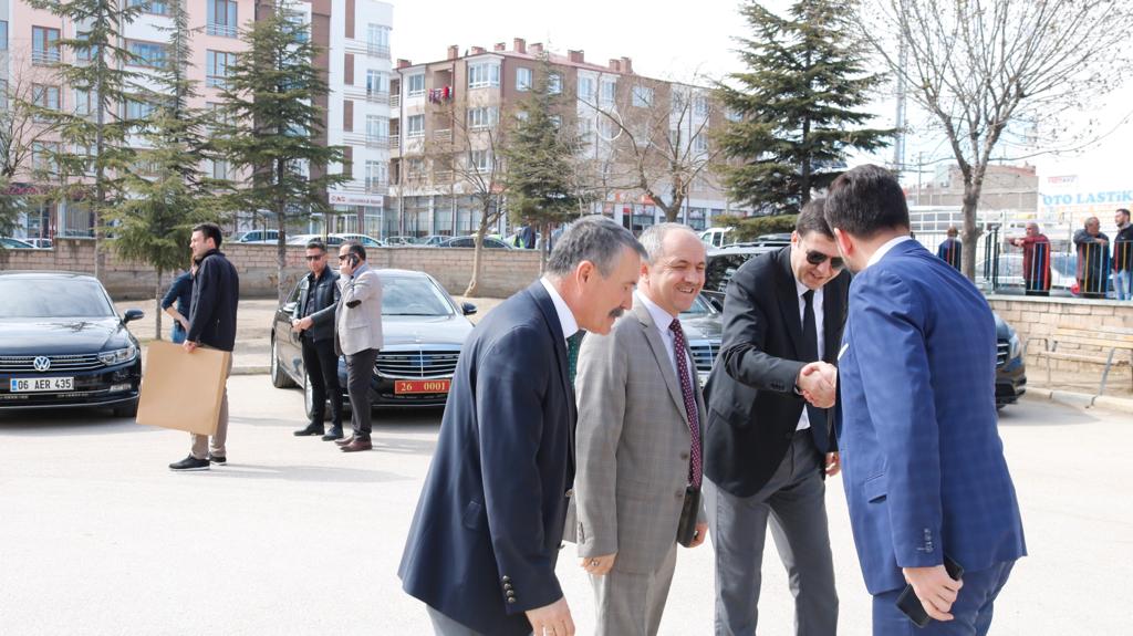 Sayın Semiha Yıldırım Hanimefendinin Himayelerinde 81 İl 81 Anaokulu projesi kapsamında 'Hacı Fatma Şengül Kızılay Anaokulu' açılış töreninde bulunarak bu kutlu iştirakın şahitliğini gerçekleştirdik. Şehrimize ve Tepebaşına hayırlı olsun.