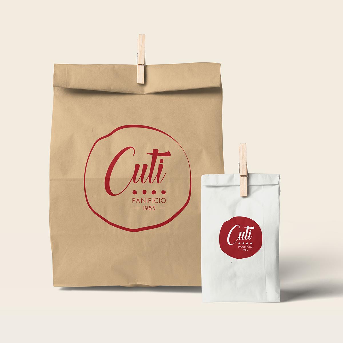 PoligoniLab's tweet image. La linea irregolare del pane tradizionale, i fori di un timbro inconfondibile, un nome che è garanzia di sicurezza e genuinità. Sfoglia tutti i nostri lavori recenti su poligonilab.com 

#Branding #WebDesign #GraphicDesign #PoligoniLab