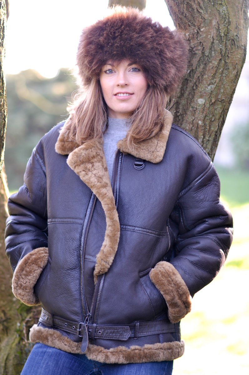 SheeplandLtd's tweet image. Ever wanted your very own genuine Sheepskin Flying Jacket? Now is the time to look at our incredible, end of line sale, reduced from £499, starting at just £375! Only a few sizes left! 
Have a look now: ow.ly/F6bV50mXjUT
#sheepskinjacket #flyingjacket #buybritish #sale