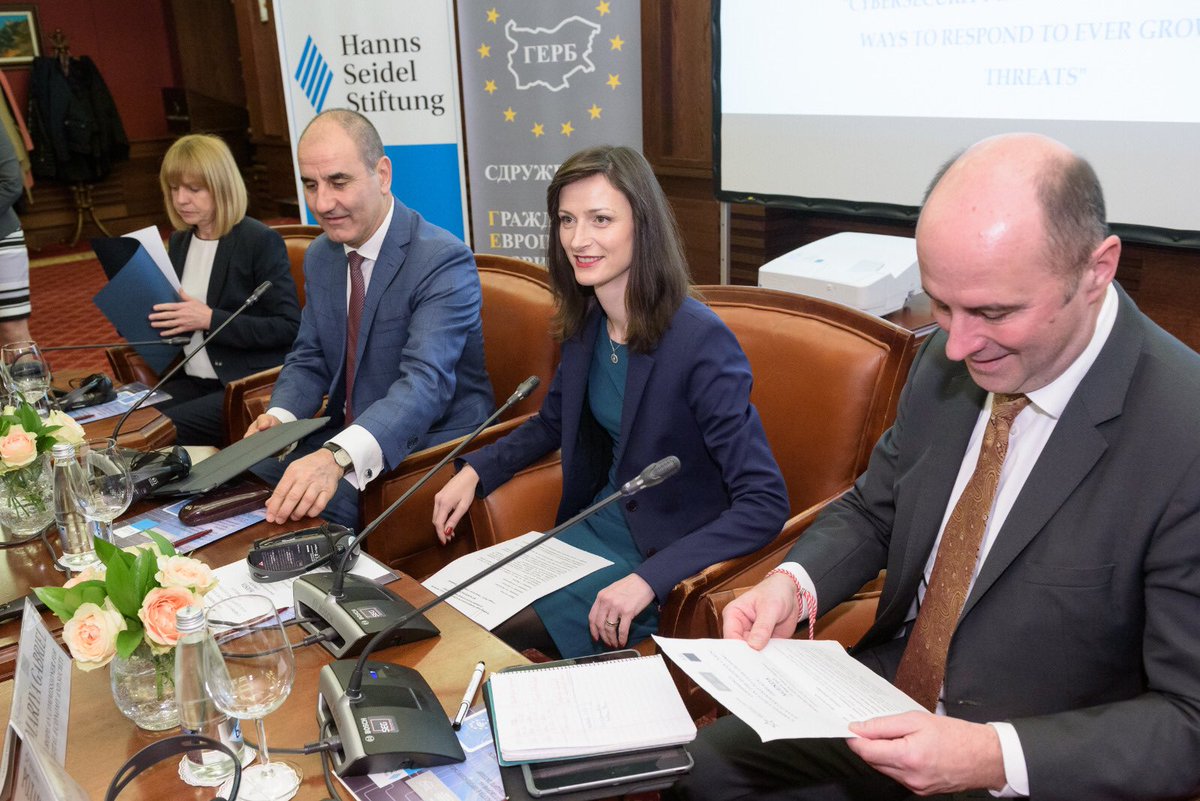 GabrielMariya's tweet photo. EU #Cybersecurity approach has delivered: #CyberSecAct @enisa_eu #blueprint #certification. Now we go a step further w/ investments #DEP #HorizonEU + #CyberCompetenceCentre. Thanks @FandakovaY #TsvetanTsvetanov @MartensCentre for discussion on resilience, expertise &amp; anticipation https://t.co/pwefmDSMDn