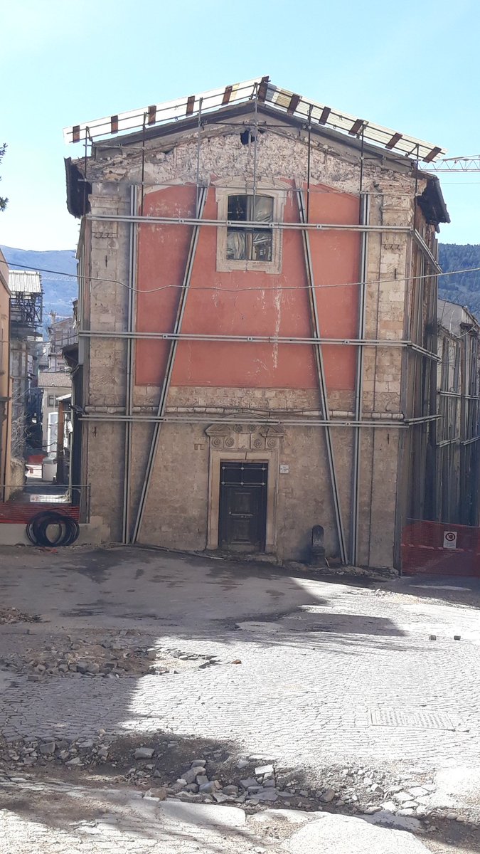 Koen_VanNoten's tweet photo. Buongiorno l'Aquila! Ready for part II of the #SERA workshop on #sitecharacterisation after an excellent Part I Geopsy Advanced course. #PalazzodellEmiciclo. Still a lot of help is needed to retrofit this town though... https://t.co/Lb0msxs1ay