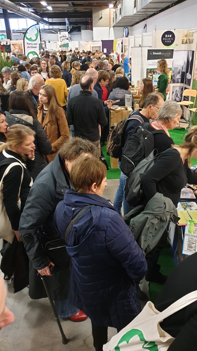 FoodSpace1's tweet photo. We were at VeggieWorld in Utrecht last Saturday. We were impressed about how many people were there tasting and eating vegan food. #vegan #food #proveg #FoodSpace https://t.co/n5DXtK2adC